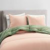 Full/Queen Soft Lightweight Reversible Quilted Comforter Set in Green/Pink